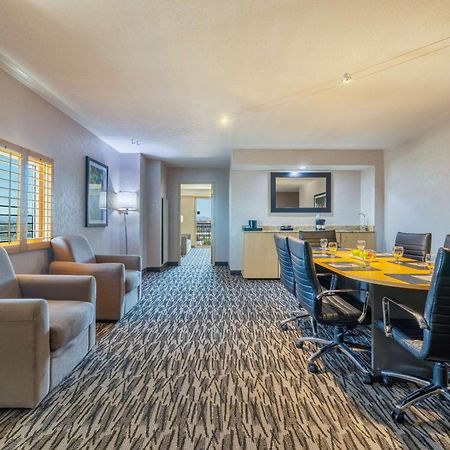 Embassy Suites By Hilton Convention Center Las Vegas Exterior photo